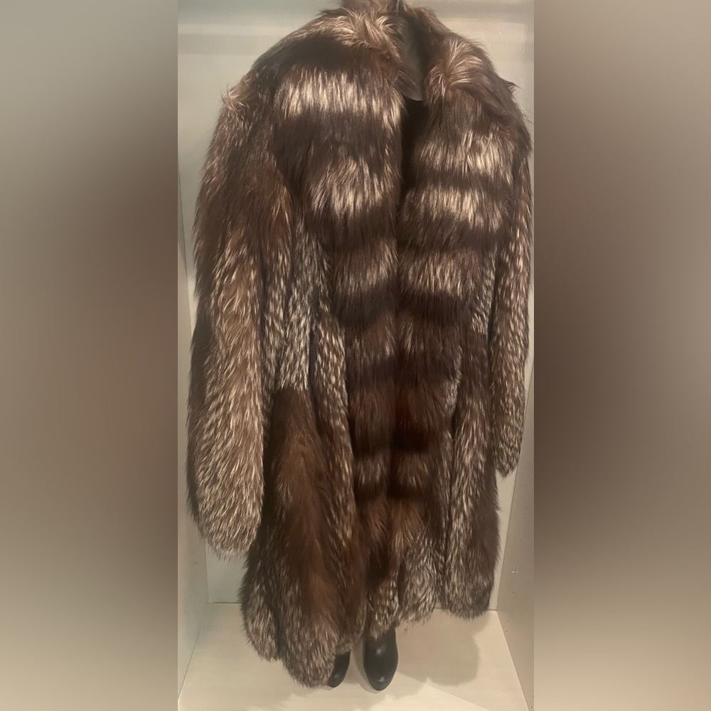 Vintage Marshall Fields Private Fur collection SAGA Fox Fur Coat